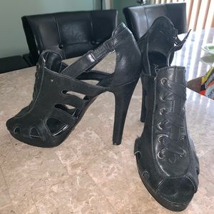 Black Aldo Heels